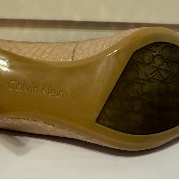 Calvin Klein Heels Women’s Size 5 - Picture 6 of 7